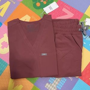 Figs Women’s Scrubs (Mauve)